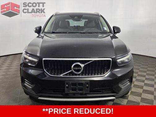 2019 Volvo XC40 T5 Momentum