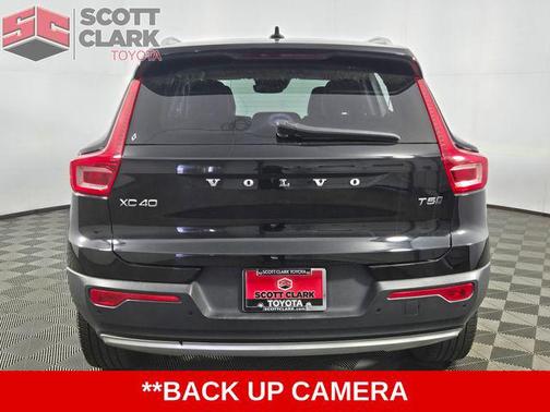 2019 Volvo XC40 T5 Momentum