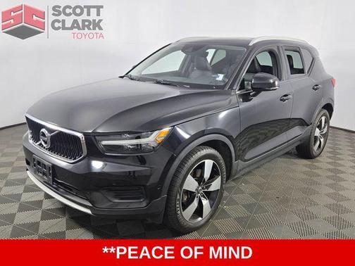 2019 Volvo XC40 T5 Momentum