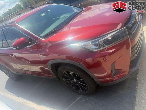 Salsa Red Pearl 2019 Toyota Highlander SE