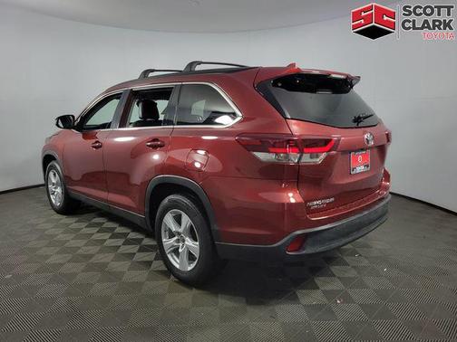 Salsa Red Pearl 2019 Toyota Highlander SE