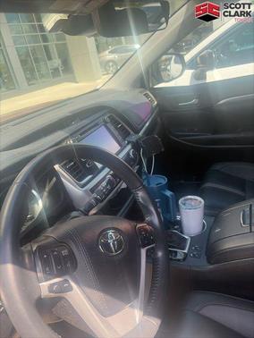 Salsa Red Pearl 2019 Toyota Highlander SE