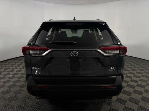 2025 Toyota RAV4 Hybrid SE