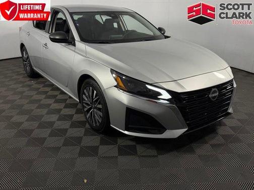 Brilliant Silver Metallic 2024 Nissan Altima 2.5 SV