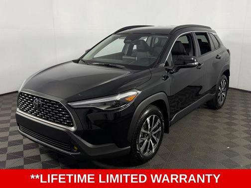 2025 Toyota Corolla Cross XLE