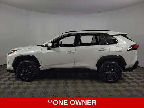 2024 Toyota RAV4 Hybrid SE
