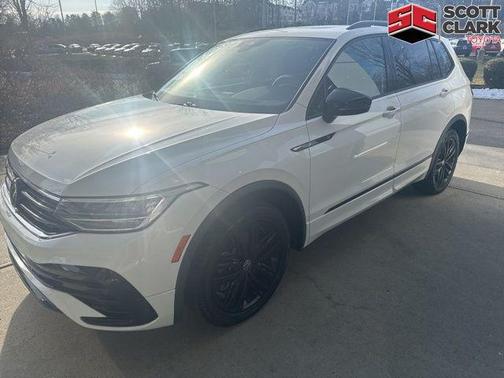 2022 Volkswagen Tiguan 2.0T SE R-Line Black