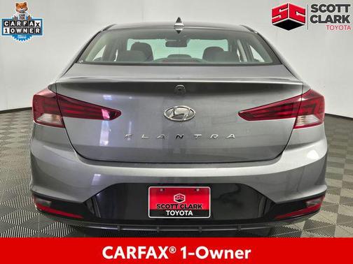 2019 Hyundai ELANTRA SEL
