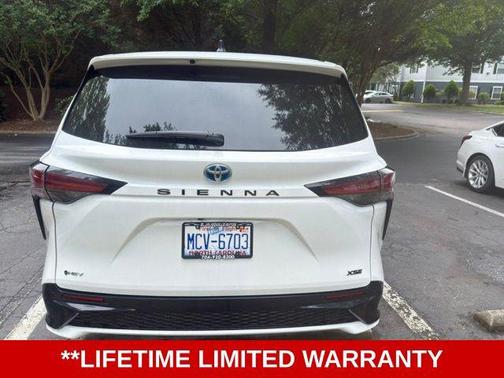 Ice 2025 Toyota Sienna XSE 7 Passenger