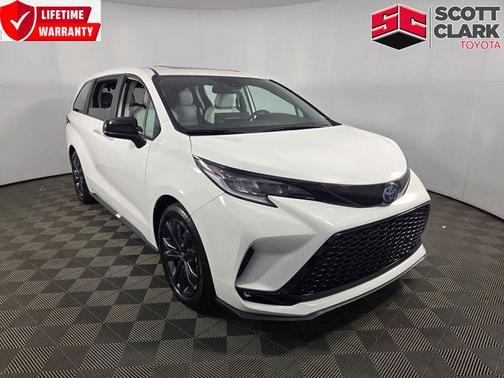 Ice 2025 Toyota Sienna XSE 7 Passenger