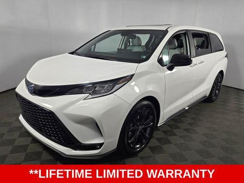 Ice 2025 Toyota Sienna XSE 7 Passenger