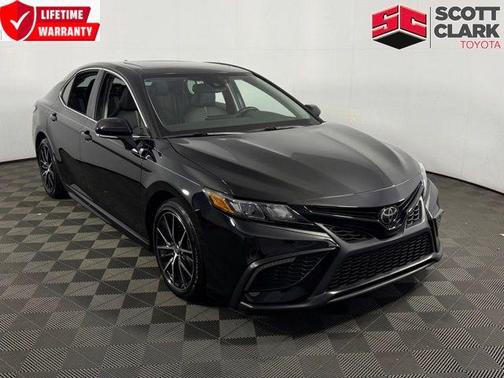Midnight Black Metallic 2024 Toyota Camry SE