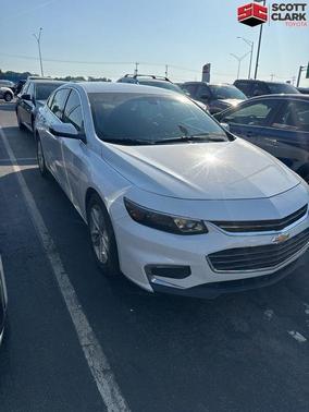 Summit White 2016 Chevrolet Malibu 1LT