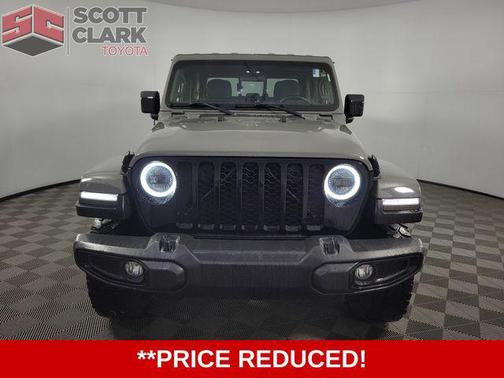 Sting-Gray Clearcoat 2021 Jeep Gladiator Willys 4x4