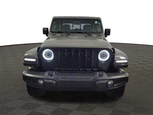 Sting-Gray Clearcoat 2021 Jeep Gladiator Willys 4x4