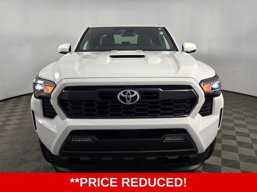 Ice Cap 2025 Toyota Tacoma Hybrid TRD Sport