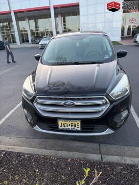 Shadow Black 2017 Ford Escape SE