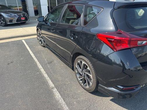2016 Scion iM Base