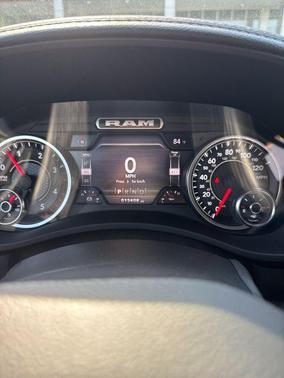 2022 RAM 2500 Laramie Crew Cab 4x4 6'4' Box
