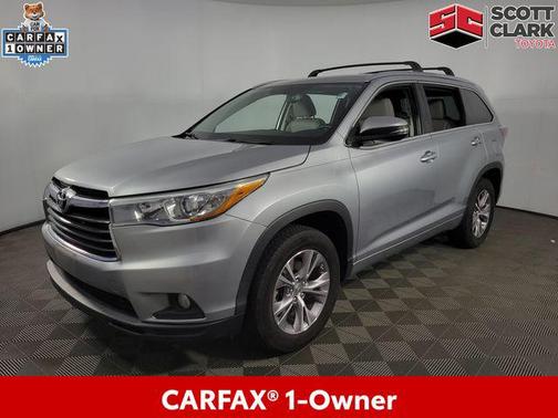 Silver Sky Metallic 2015 Toyota Highlander XLE