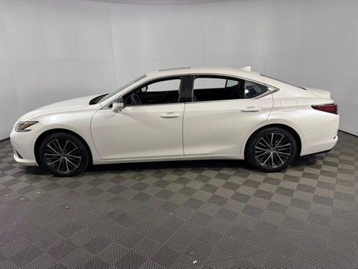 2024 Lexus ES 350 Base