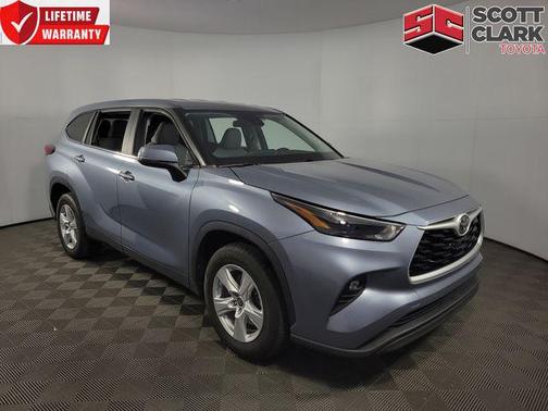 2023 Toyota Highlander LE