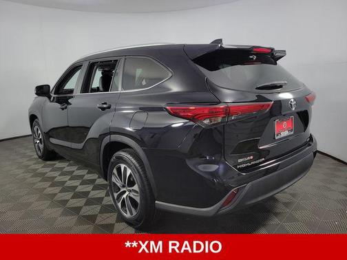 Midnight Black Metallic 2023 Toyota Highlander XLE