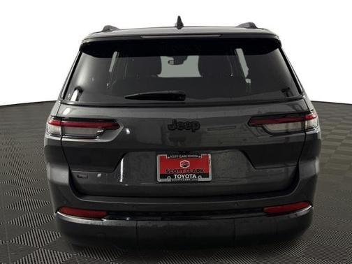 Baltic Gray Metallic Clearcoat 2021 Jeep Grand Cherokee L Altitude