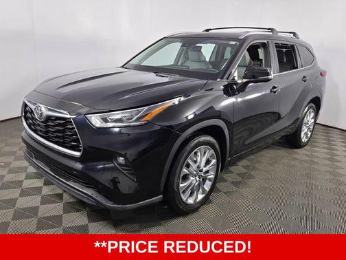 Midnight Black 2020 Toyota Highlander Limited