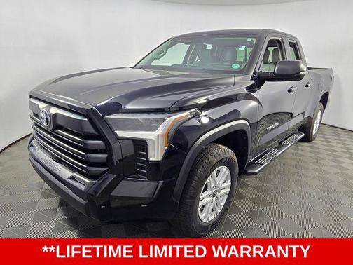Midnight Black Metallic 2024 Toyota Tundra SR5