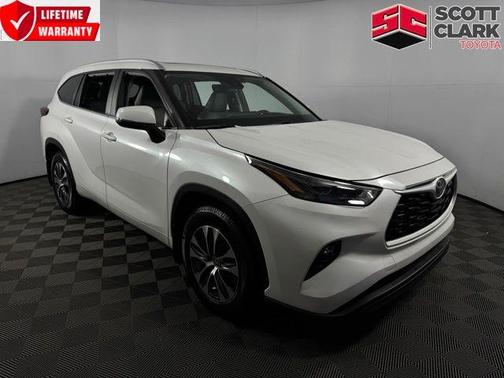 2024 Toyota Highlander XLE