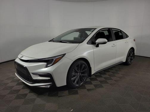 Wind Chill Pearl 2026 Toyota Corolla XSE