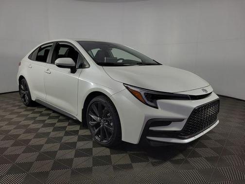 Wind Chill Pearl 2026 Toyota Corolla XSE