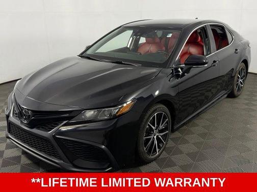 Midnight Black Metallic 2023 Toyota Camry SE