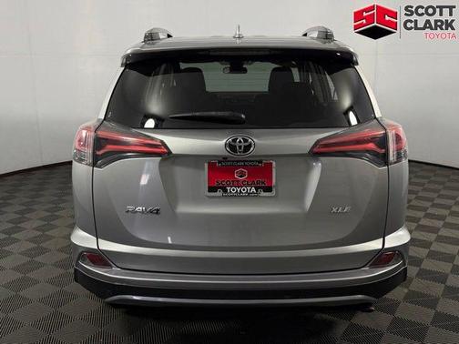 Silver Sky Metallic 2018 Toyota RAV4 XLE