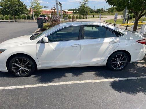2016 Toyota Camry XSE