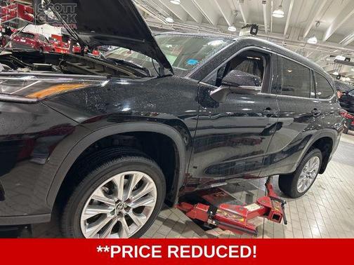 2022 Toyota Highlander Limited