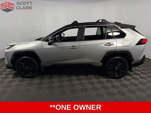 2023 Toyota RAV4 Hybrid SE