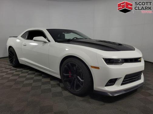 Summit White 2015 Chevrolet Camaro 2SS