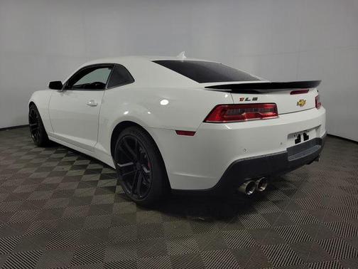 Summit White 2015 Chevrolet Camaro 2SS