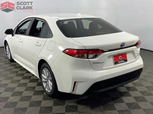 2025 Toyota Corolla Hybrid LE