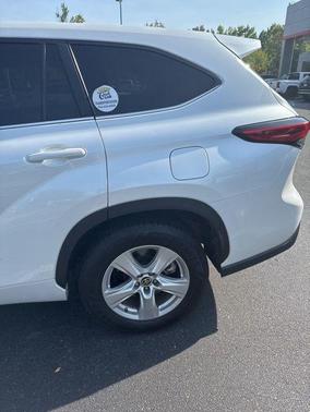 2023 Toyota Highlander Hybrid LE