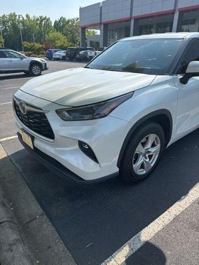 2023 Toyota Highlander Hybrid LE