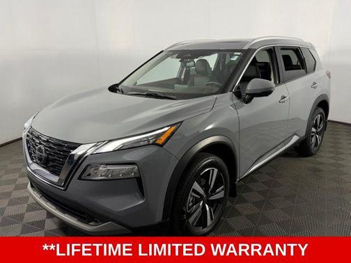 Boulder Gray Pearl 2021 Nissan Rogue SL