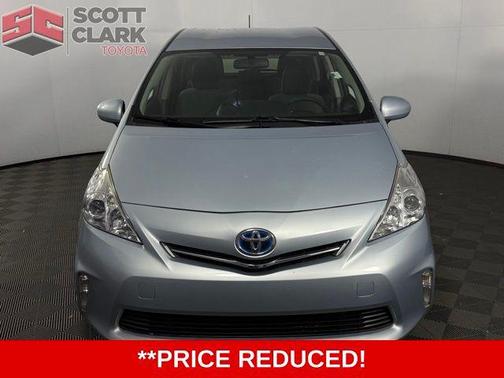 2014 Toyota Prius v Three