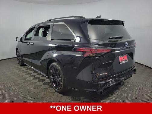 Midnight Black Metallic 2024 Toyota Sienna XSE 7 Passenger