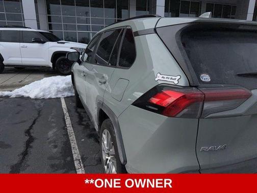 2022 Toyota RAV4 XLE Premium