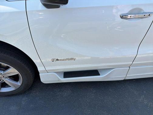 2019 Honda Odyssey HANDICAP VAN