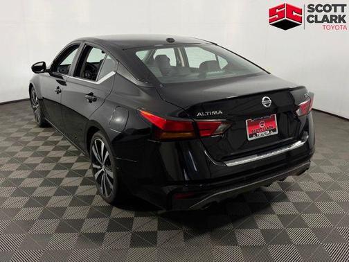 Super Black Clearcoat 2020 Nissan Altima SR FWD