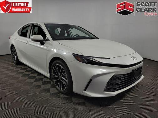 Wind Chill Pearl 2025 Toyota Camry XLE